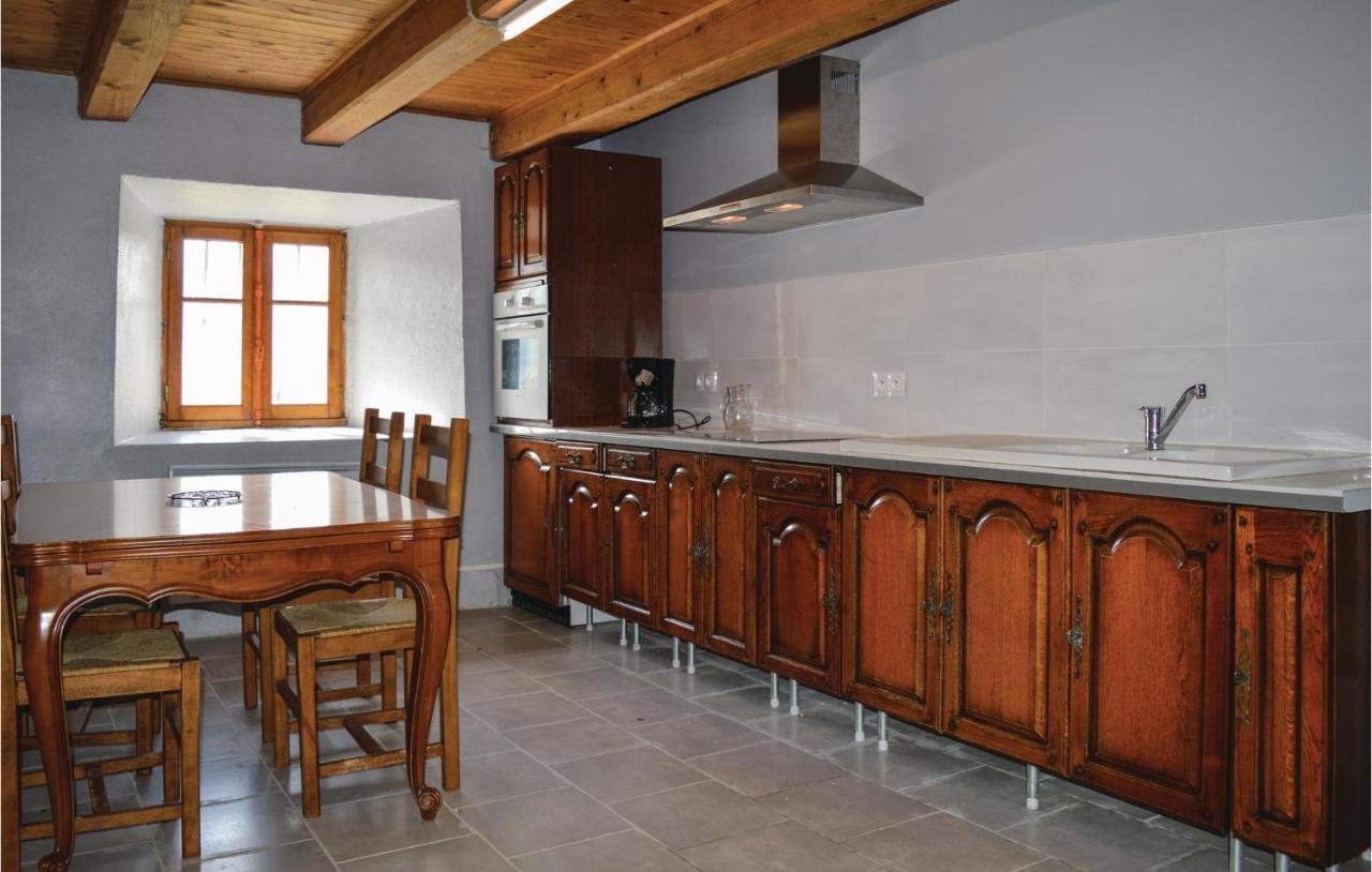 3 Bedroom Beautiful Home In Cheylade エクステリア 写真